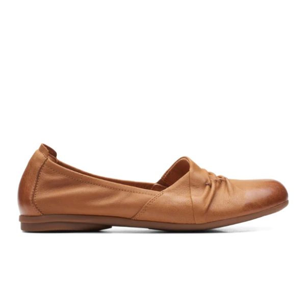 Clarks Women's Rena Way Tan