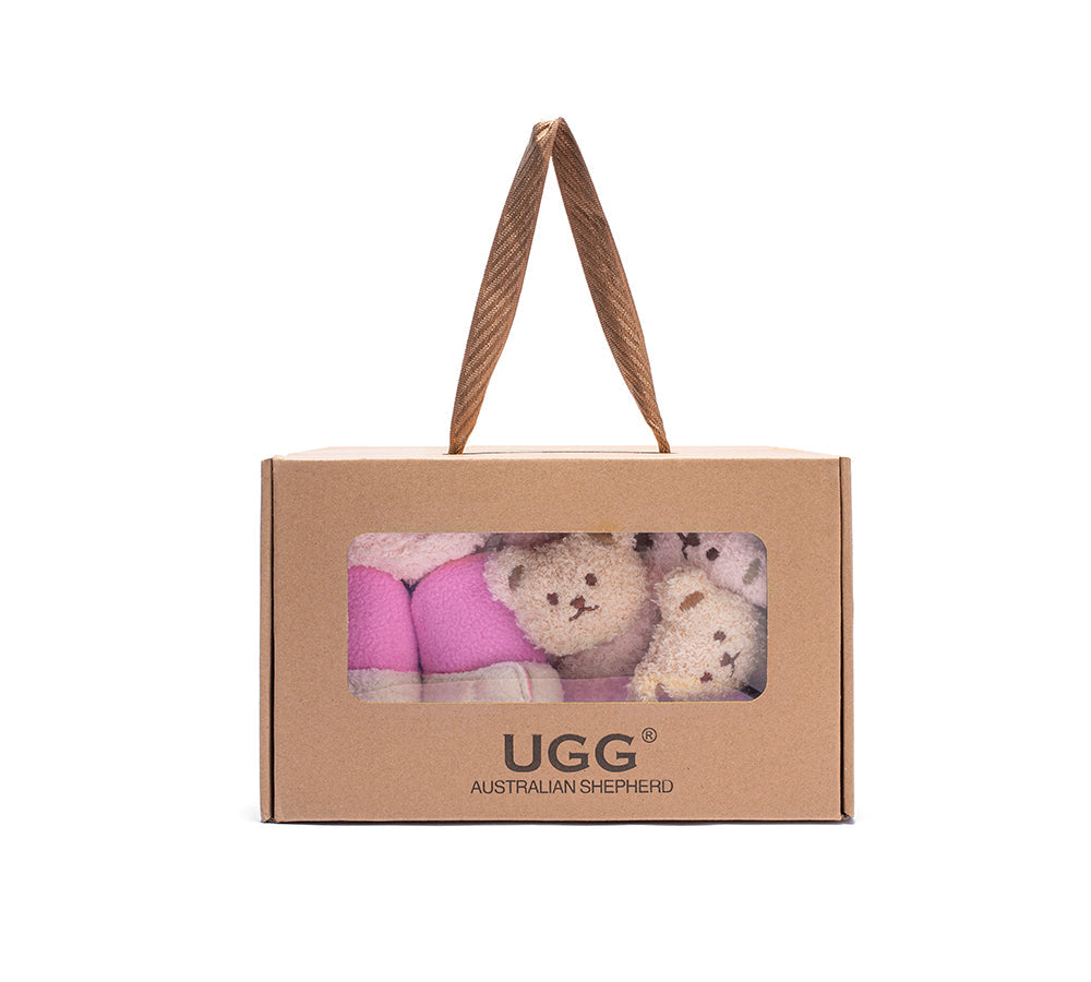 UGG AUSTRALIAN SHEPHERD Baby Booties Gift Set with Shearling Bear Beanie and Scarf